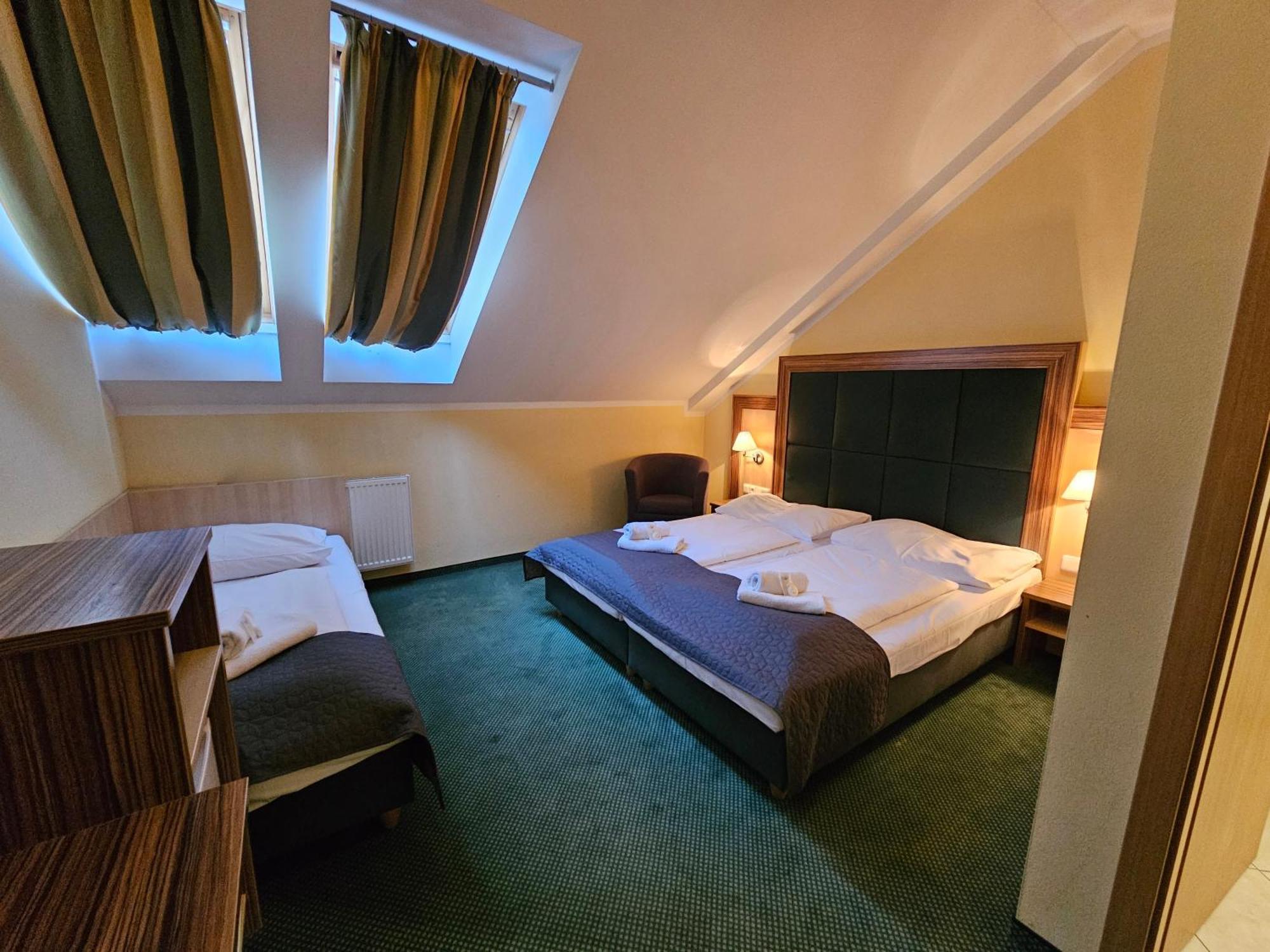 Hotel U Divadla Znojmo Dış mekan fotoğraf
