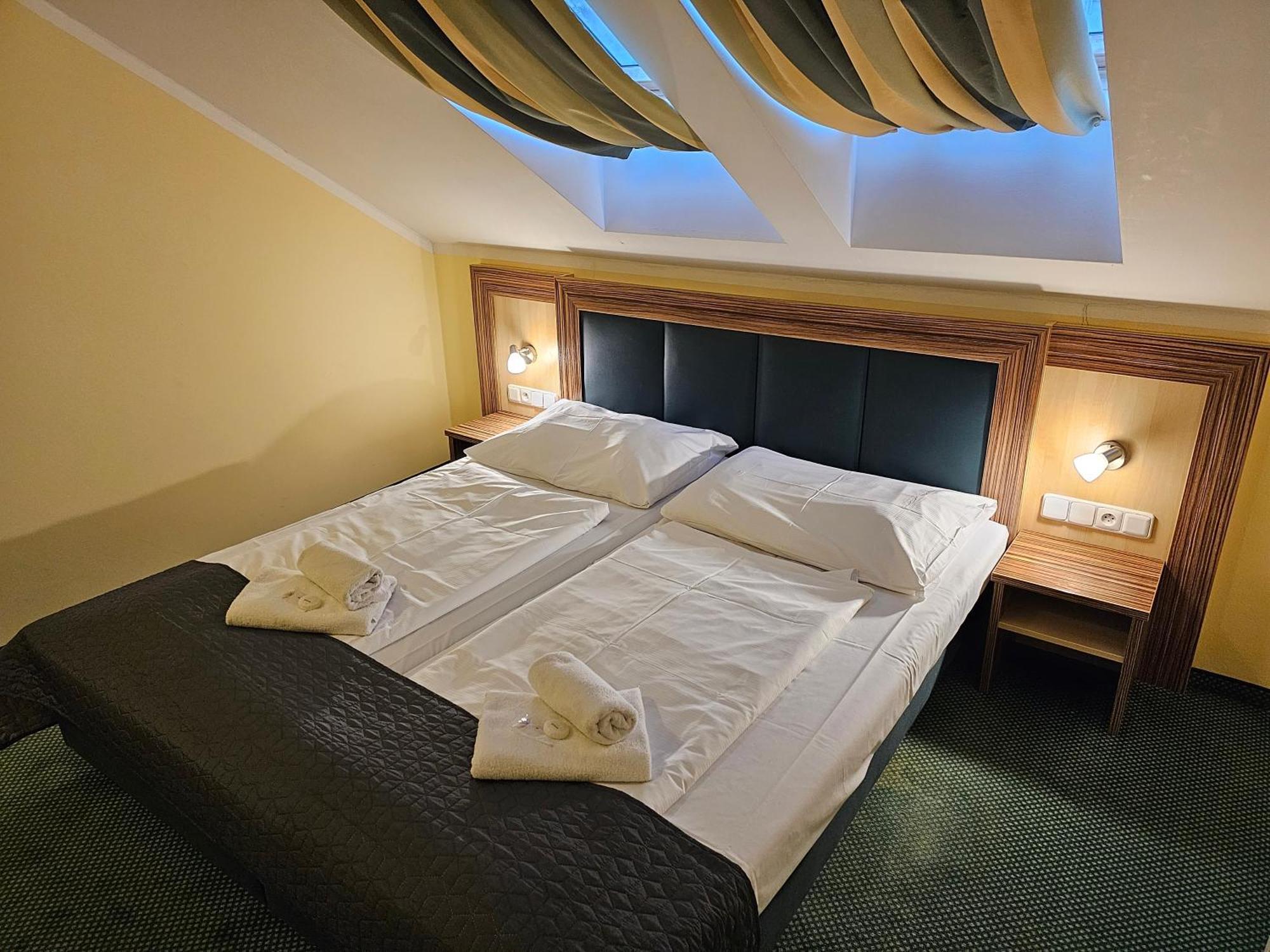 Hotel U Divadla Znojmo Dış mekan fotoğraf