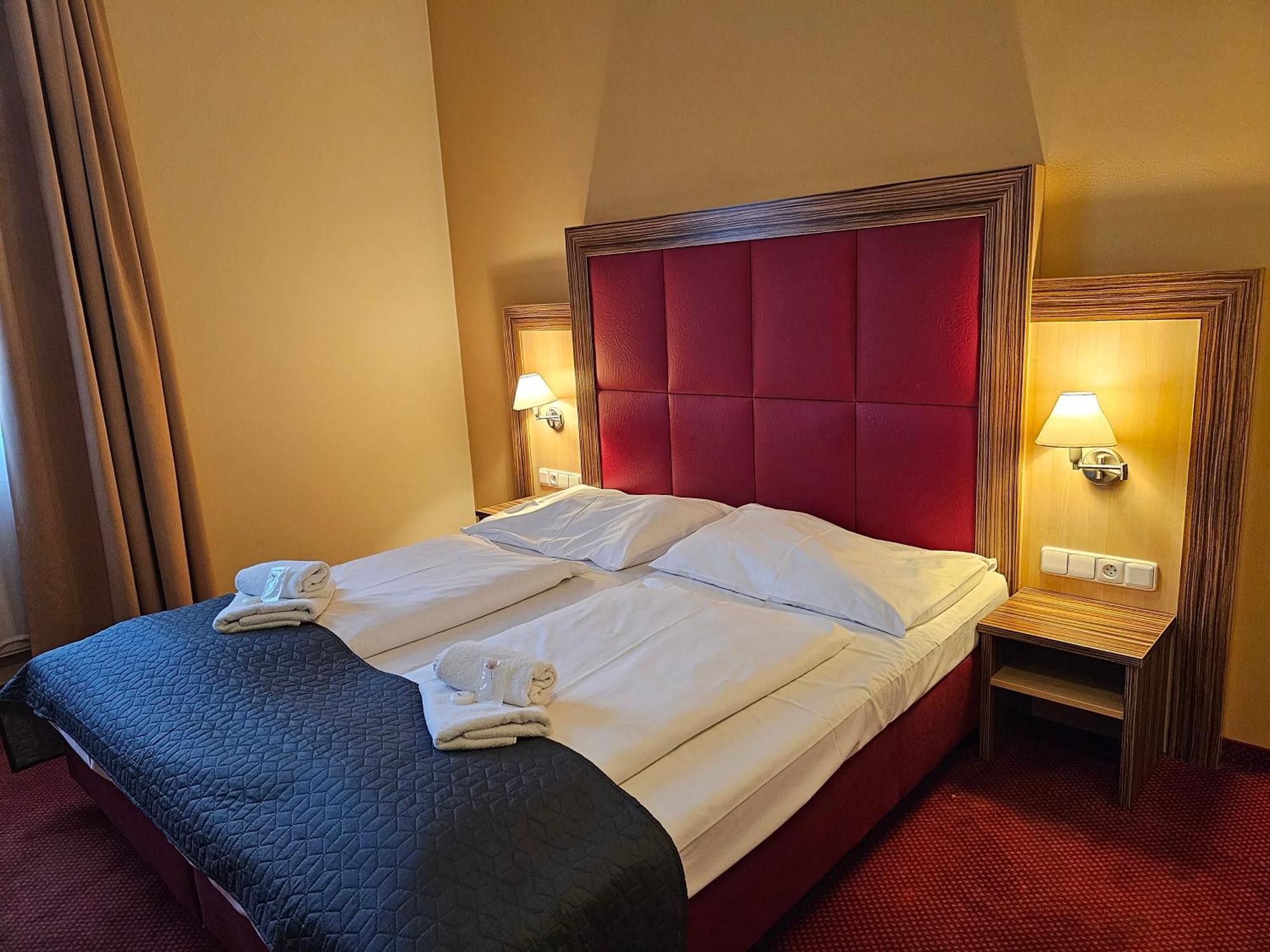 Hotel U Divadla Znojmo Dış mekan fotoğraf