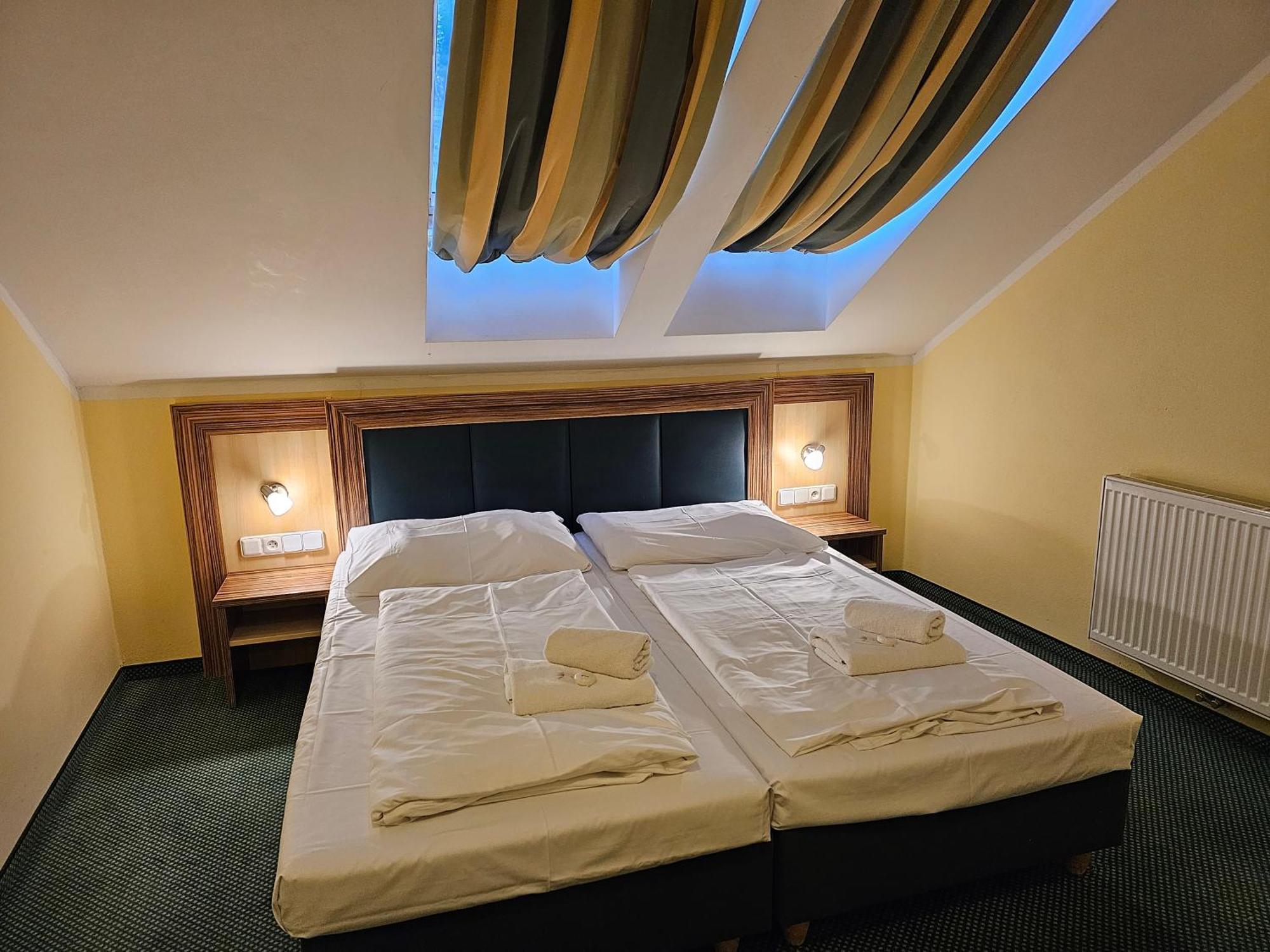 Hotel U Divadla Znojmo Dış mekan fotoğraf