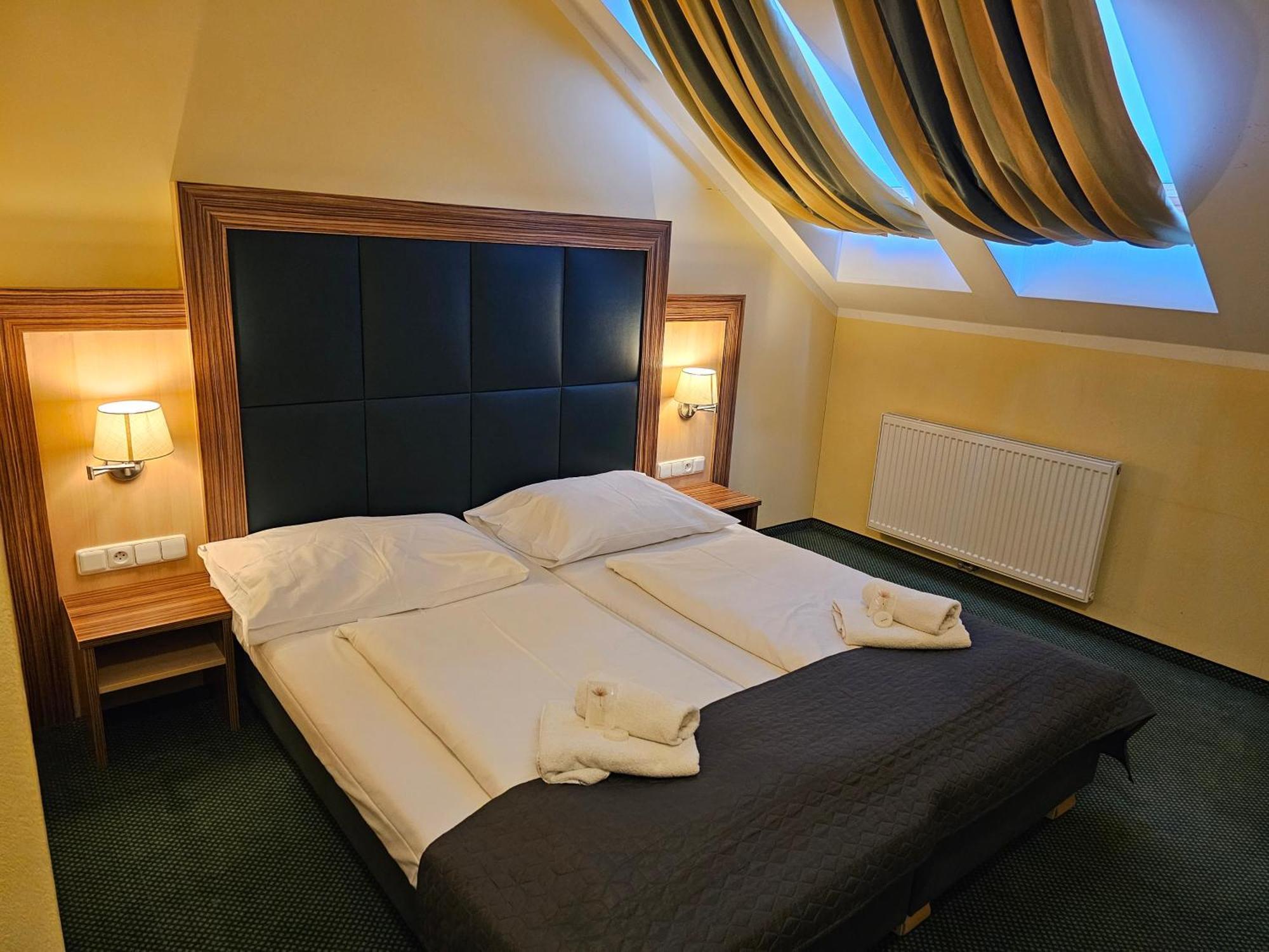 Hotel U Divadla Znojmo Dış mekan fotoğraf