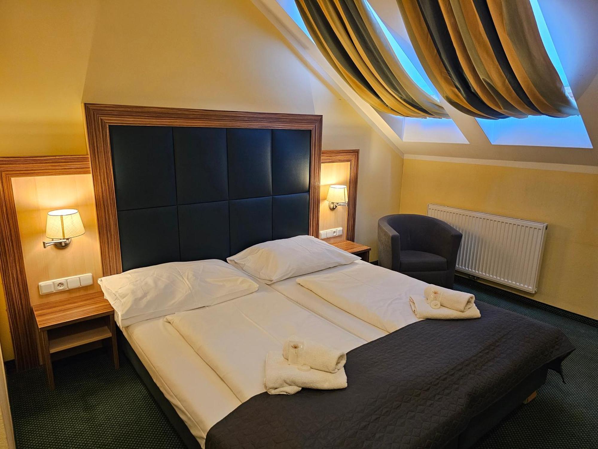 Hotel U Divadla Znojmo Dış mekan fotoğraf