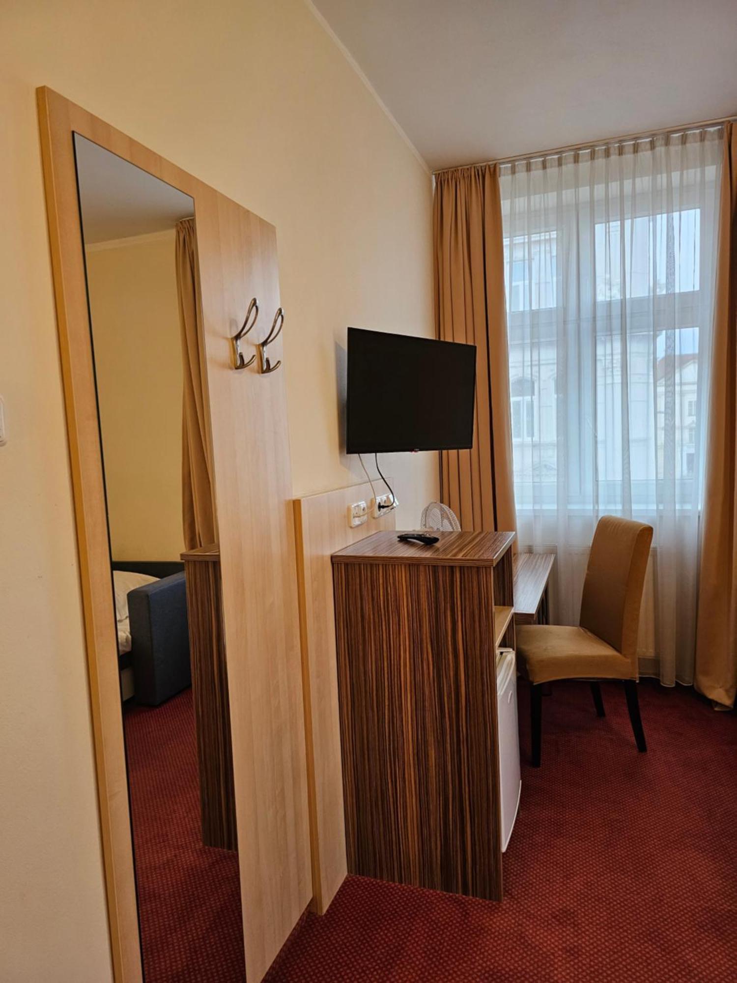 Hotel U Divadla Znojmo Dış mekan fotoğraf