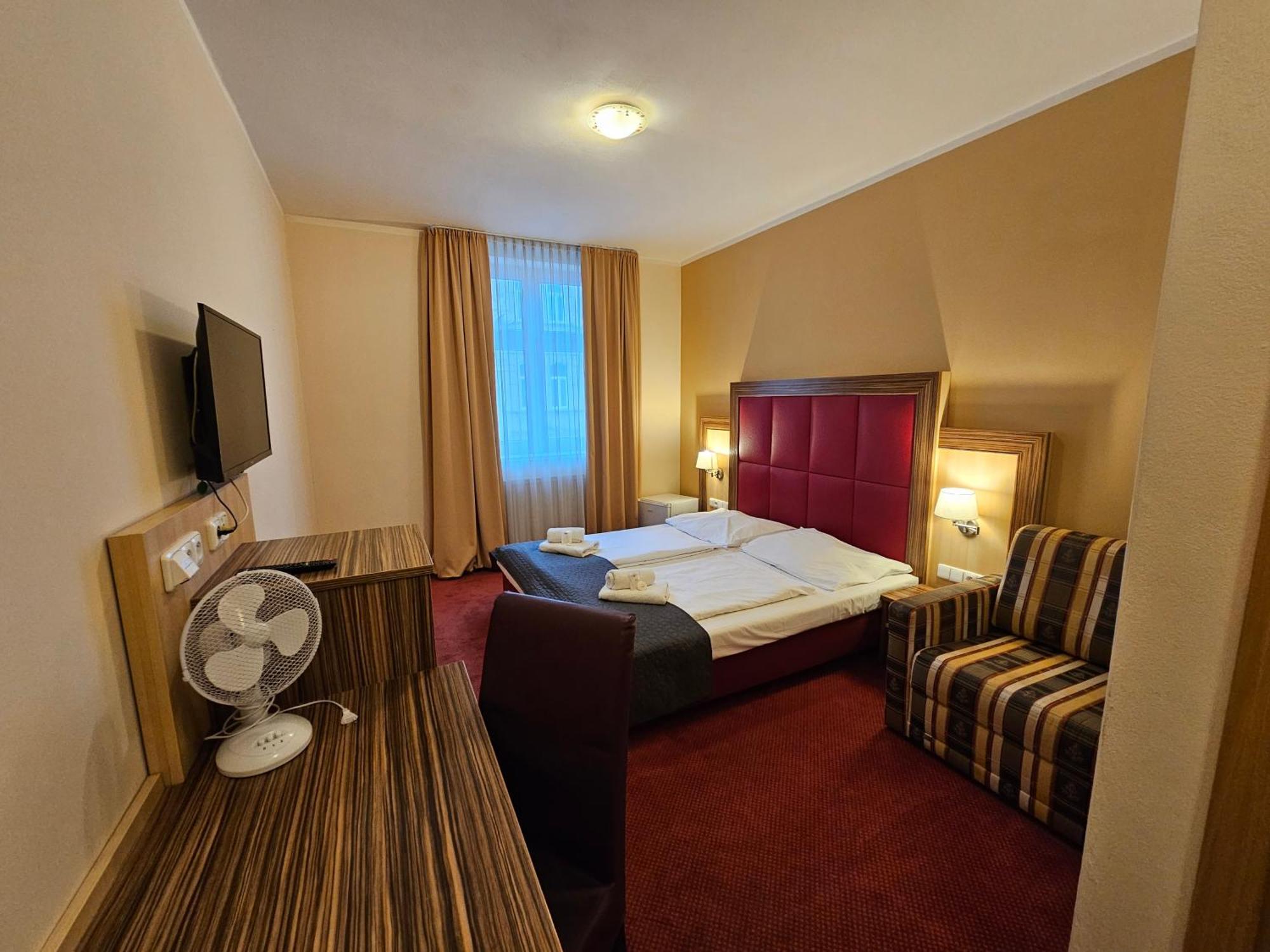Hotel U Divadla Znojmo Dış mekan fotoğraf