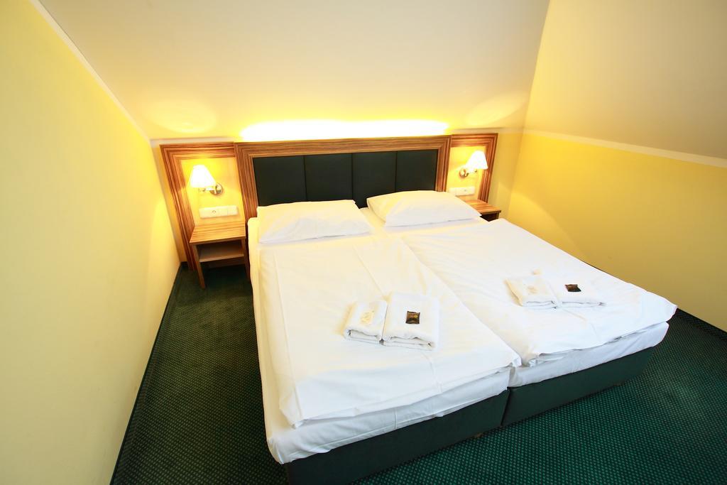 Hotel U Divadla Znojmo Dış mekan fotoğraf