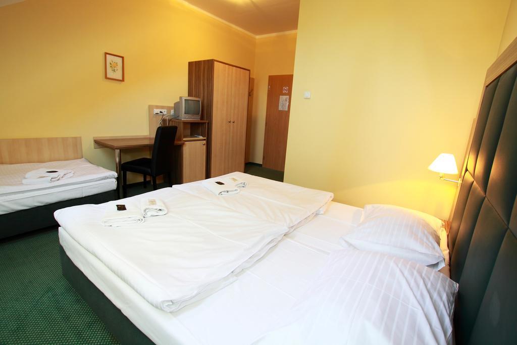 Hotel U Divadla Znojmo Dış mekan fotoğraf