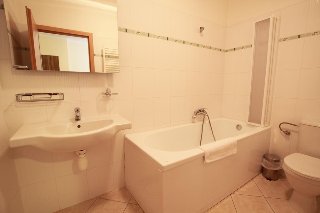 Hotel U Divadla Znojmo Dış mekan fotoğraf