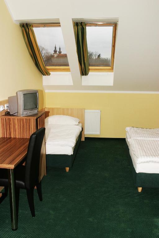 Hotel U Divadla Znojmo Oda fotoğraf
